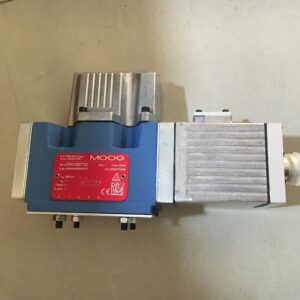 Сервоклапан MOOG D660 D661-5712