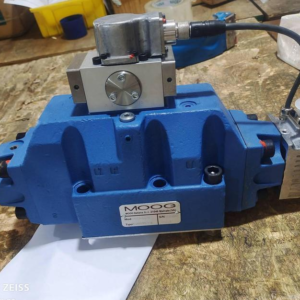 Сервоклапан MOOG D660 D663-4705